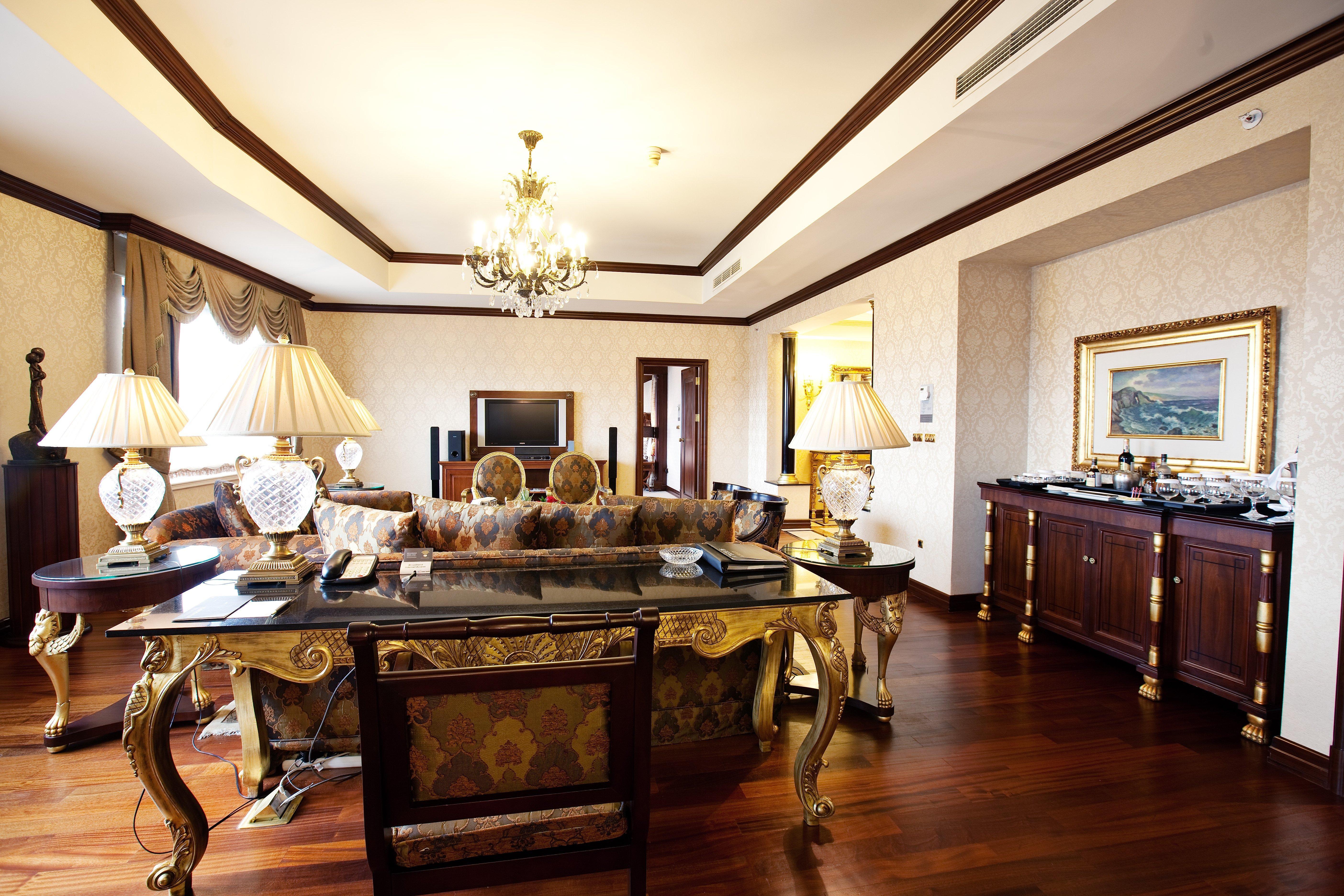 Intercontinental By Ihg 5*
